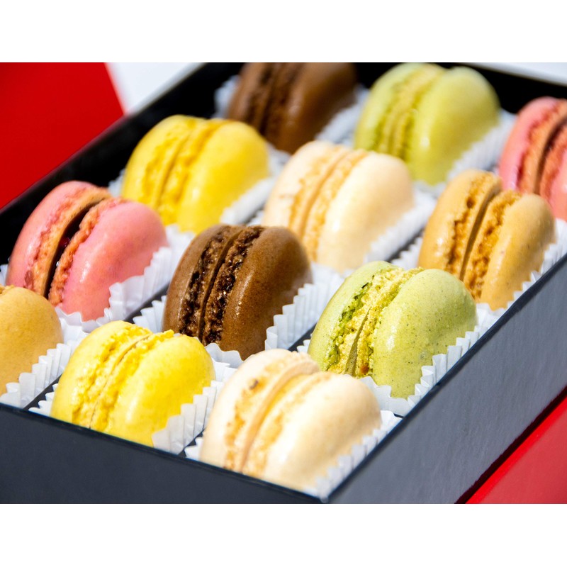 French Almond Macarons Gift Box – 2 pack x 12