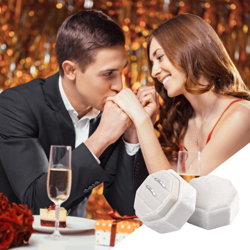 URROMA 1 Pack Ring Box for Wedding Ceremony, White Velvet