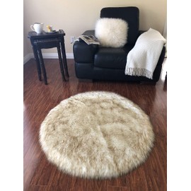 LAMBZY Faux Sheepskin Super Soft Hypoallergenic Rug Plush Fur, Luxury Shaggy Silky Plush Carpet for Bedrooms Rugs Living Room Kids Rooms Sofa Floor Rugs Round (24", D60 cm,White with Brown Tips)