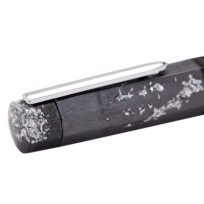 Benu Euphoria Fountain Pen (Caviar, Medium Nib)