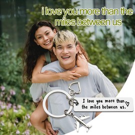 Long Distance Gifts for Boyfriend Girlfriend Couple Keychain for Him Her Christmas Going Away Gifts for Husband I Love You Keychains for Wife Anniversary Birthday Valentines Gifts for Fiance Fiancee