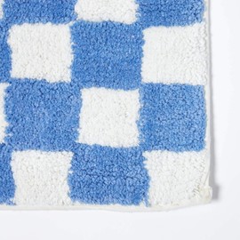 Homescapes Cotton Bath Mat Blue / White Checked Bath Mat 50 x 80 cm Bath Mat Non-Slip Washable with Checkerboard Pattern