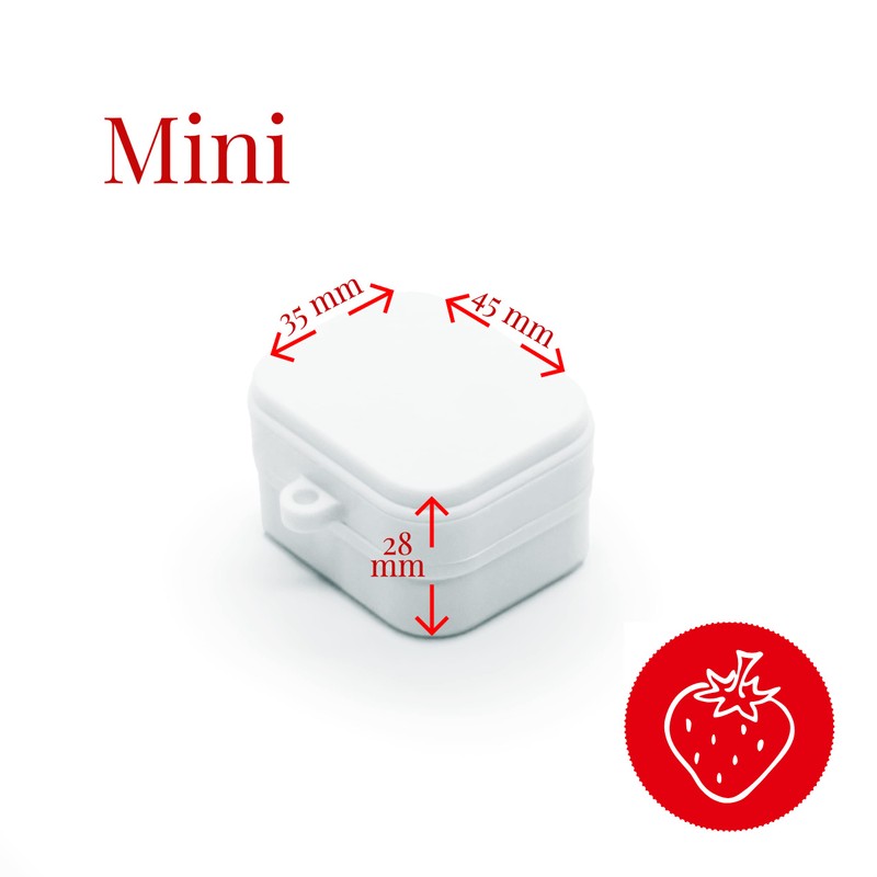 la fraise rouge Mini Music Box Movement with Fabric Voucher,