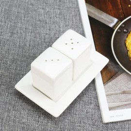 Gaolinci White Porcelain Salt & Pepper Shakers, Salt Shaker Set with Tray