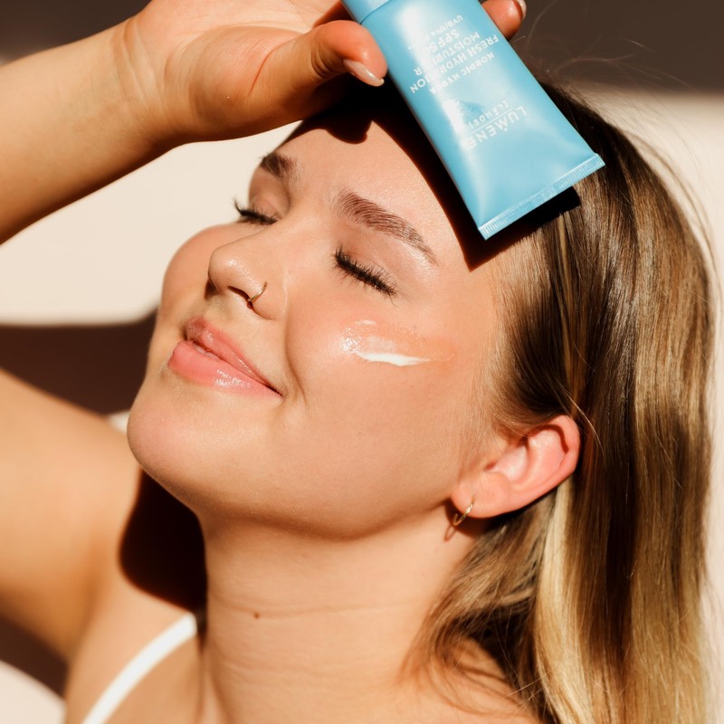 LUMENE Nordic Hydra [LÄHDE] Light Moisturising Cream with SPF50 and