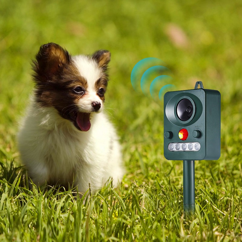 Ultrasonic Animal Repeller Solar USB Charging Electronic Animal Repeller Outdoor