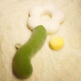 Long Throw Pillow Soft Cute Flower Shape 70cm Sleep Hugging Plush Pillow for Bedroom White 70cm/27.6in