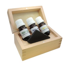 Test Case for Testing Gold, Jewellery, Gold Coins 14-18-24 Carat, Reagents/Solutions in 5 ml, Jeweler's Magnifier, Touchstone, Finger, Microfibre, Neutraliser and Instructions (English language not