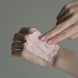 LA MUSE Lumiere Purifying Mask | Pore Care & Instant Glow, Clay Mask Korean for Pores | Kaolin Removes Impurities & Sebum | Berry Complex Soothes, Moisturizes Skin | No Tightness & Irritation Wash-Off