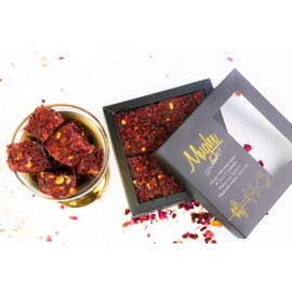 Mughe Gourmet Luxury Zereshk Barberry Turkish Delight with Pistachios and Pomegranate Flavor 360g (13oz) 20pc - Gourmet Gift Box - Sweet and Sour Zereshk Grape Pistachio Coating - Ideal for Fathers Day, Birthday