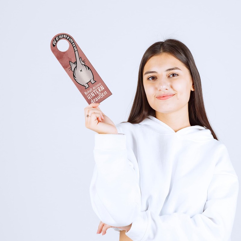 “Komm doch rein” or “Behalt deinen Hintern draußen” Door Hanger