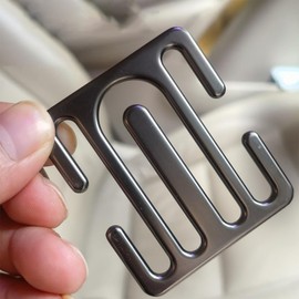 2 Stück Universal Auto Sicherheitsgurt Clip, Sicherheitsgurtversteller aus Metall, legierung Sicherheitsgurt Hals Schutz Gurthalter Autozubehör für Nacken und Schultern Entspannen