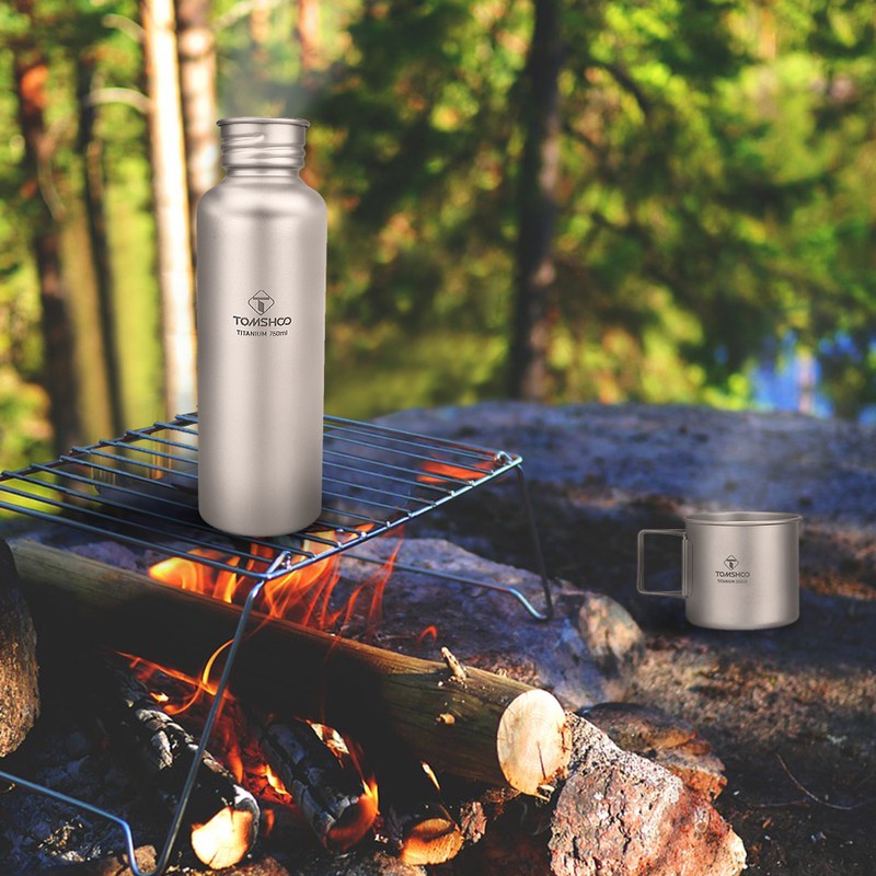 TOMSHOO 550ml Full Titanium Water Bottle with Extra Plastic Lid
