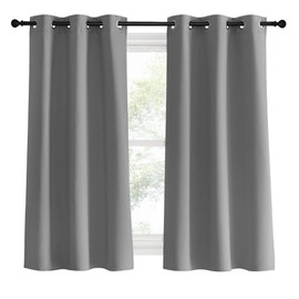 NICETOWN Cortinas de recámara gris plateado de 60 pulgadas de largo, juego de 2 paneles de 34 pulgadas de ancho, aislamiento térmico sólido con ojales, cortinas opacas y cortinas para sala de estar