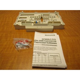 Honeywell T7300F2010 Subbase Thermostat 1-Stage Heat And 1-Stage Cool System