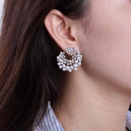 Iaceble Vintage Pearl Circle Stud Earrings Silver Pearl Crystal Earrings Rhinestone Circle Hoop Earrings Cluster Pearl Earrings Sparkling Cz Earrings Jewelry for Women