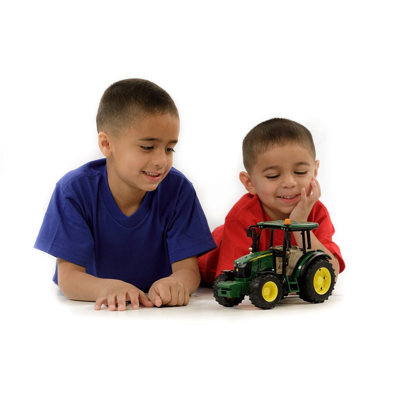 Bruder John Deere 5115M Vehicle