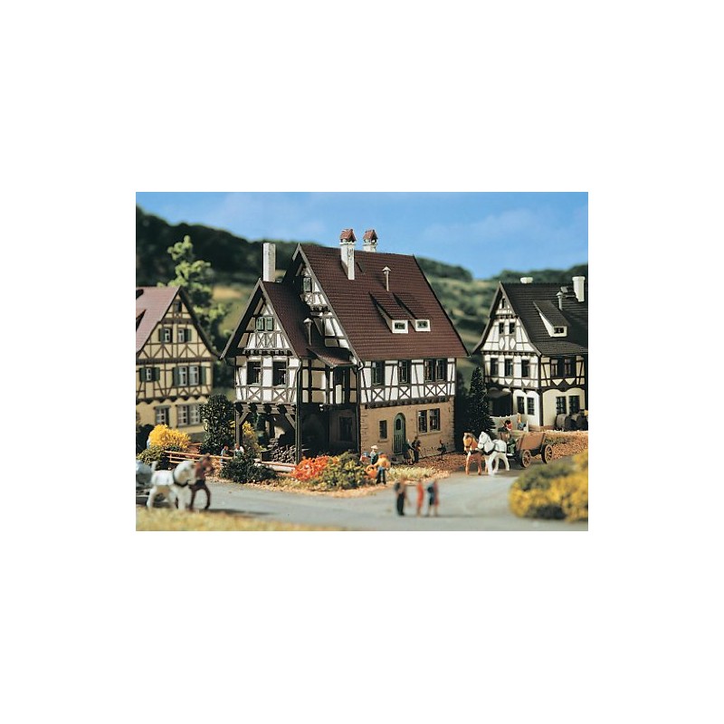 Vollmer N 7730 Half-Timbered Shed