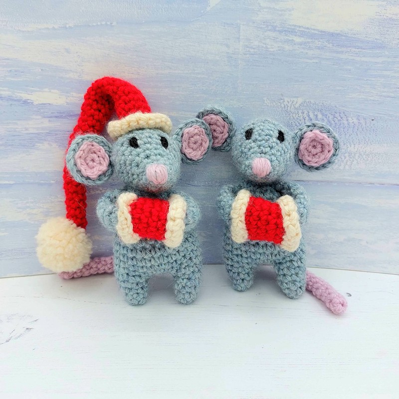 Crochet Pattern - Christmas Mice - Printed A5 Mouse Toy
