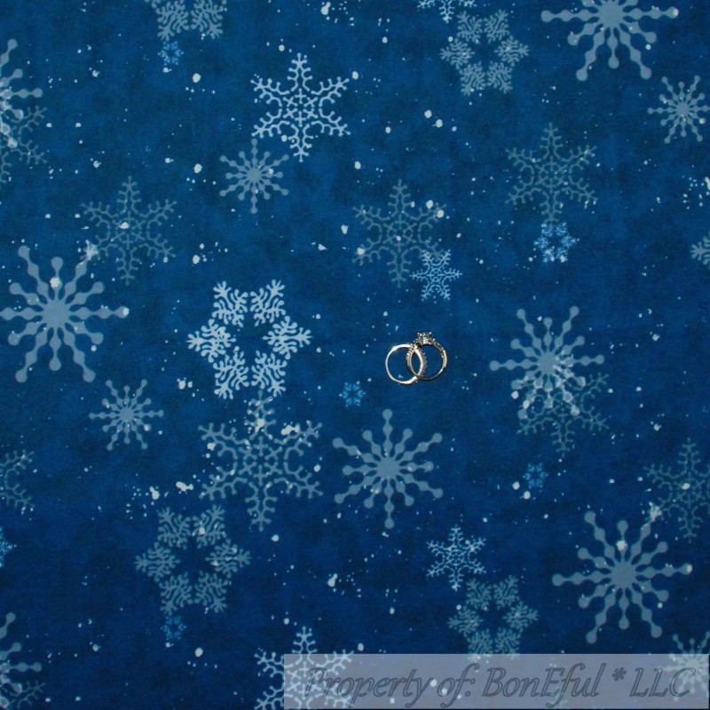 Clothworks BonEful Fabric FQ Flannel Quilt VTG Purple Snowflake Sky