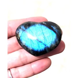 JM Future Labradorite 1.8-2.0 Inch Sparkling Love Heart Shape Nature Stones & Crystal Irregular Polished Reiki Chakra Healing Palm Stone Home Decor (Large 1 Piece)