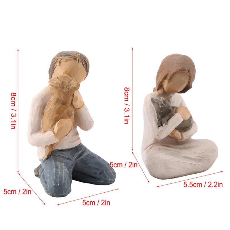2pcs Man&Woman Hugging Pets Shape Resin Figurine Decoration Statue Model