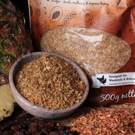 WachtelGold Fruitpie 500 g Snack for Quails and Chickens with Fruit