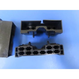 DELPHI  8917233 Qty of 25 per Lot 10 P BLACK 56 SERIES UNSEALED MALE CONN