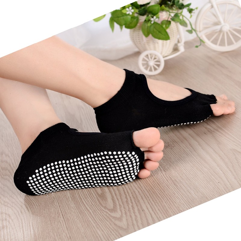 4 Pairs Women Low Rise Non Slip Yoga Toeless Socks