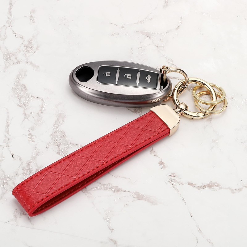 [PATIKIL] レザーリストレットキーチェーン 2個入りPUカーキーチェーンホルダーユニバーサル装飾リストキーチェーン 2つのキーリング 紛失防止Dリング ドライバー付き 男性と女性用 茶色