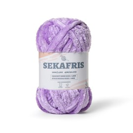 Fuzzy Chunky Chenille Yarn for Crocheting，Soft Plush Yarn for Hand Knitting，Bulky 100 g（49.2 yd） Baby Blanket Yarn for Crocheting Amigurumi Yarn，Crochet Fluffy Velvet Yarn (Light Purple)