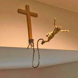 vsilay Innovative Cross Decor Bungee Jumping JesusChrist Figure Wood Cross Religious Art Pieces Resin Crafts ffor Home Decor