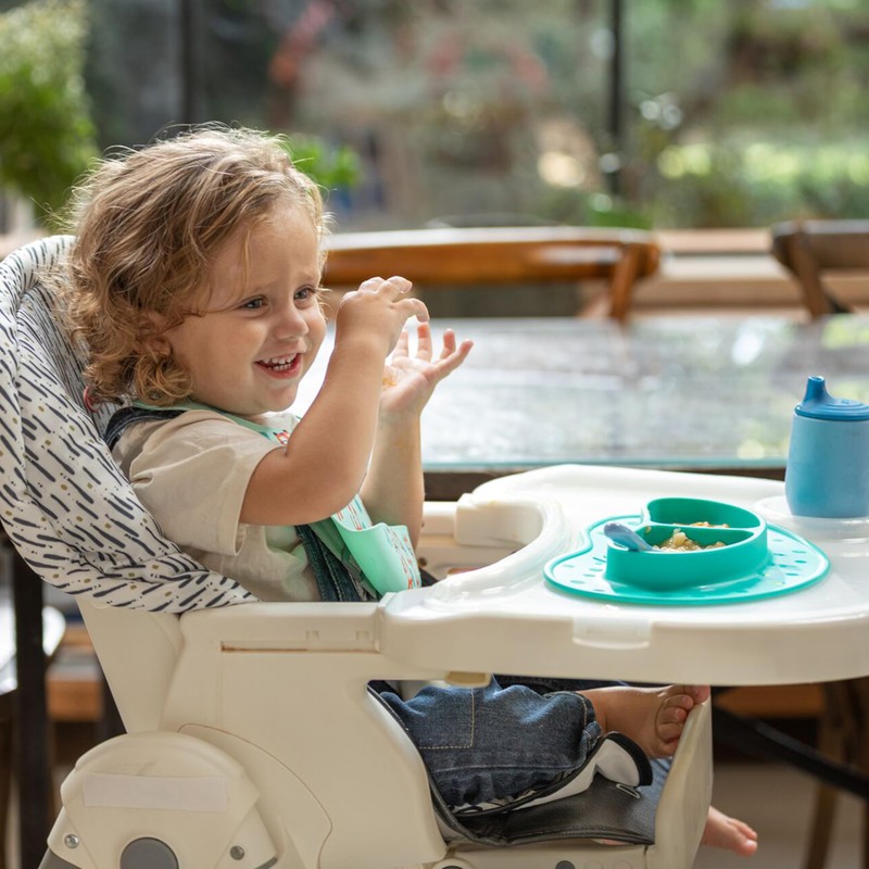 Nuby Sure Grip Miracle Mat 2-Section Plate - Toddler Suction