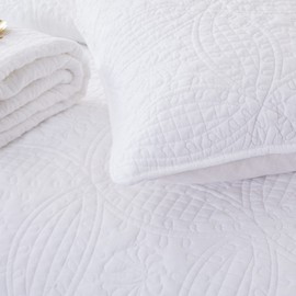 Brandream White Clover Quilted Pillow Shams Cotton Standard Size Pillow Cases Set of 2 Comfy Soft Decorative Pillow Covers