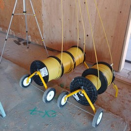 E-Z Roll Wire Rack - Holds 18" Diameter Reels Up to 150 LBs