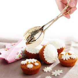 Food Tongs Zinc alloy Cooking Clips Gold Scissors Shape Buffet Clamps With Exquisite Pattern Practical Kitchen Accessories Multipurpose Serving Clip for Salad Pastry Barbecue (Pointed head)