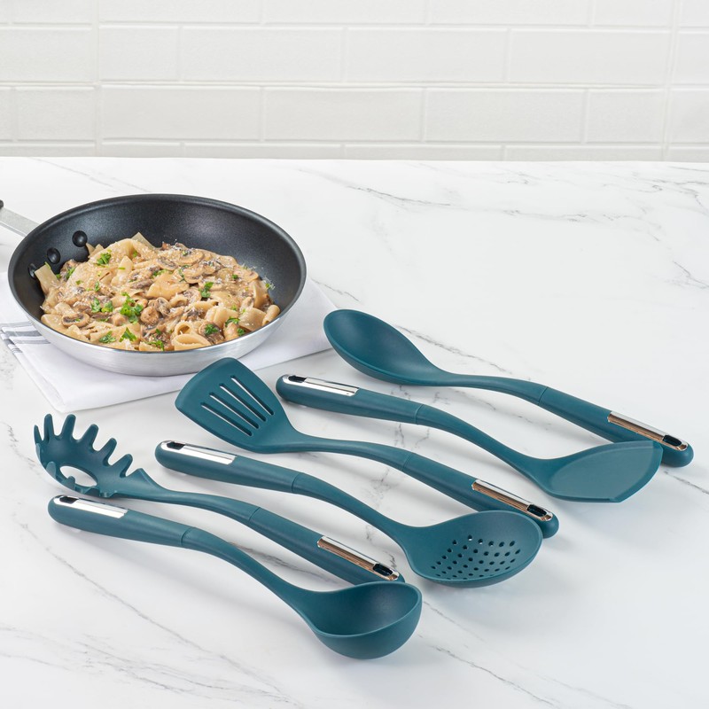 Restaurantware-Met Lux Kitchen Utensil Set, 1 Silicone Utensil Set -