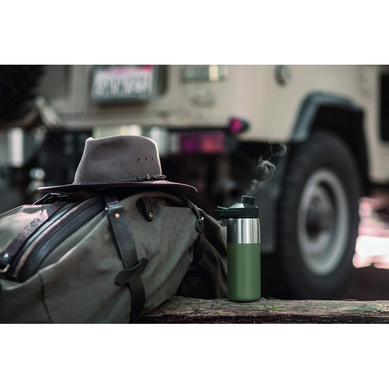Camelbak Chute Mag Vacuum Water Bottle, Stainless Steel, Insulating Technology,
