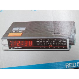 Emerson Vintage Antique Emerson AM FM LED Digital Alarm Clock Radio Red 5510 Red5510
