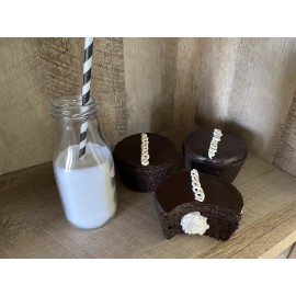 Display Faux Food Prop Hostess Cupcake New