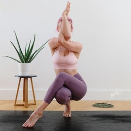 Incense Stick Holder, 24 cm Zinc Alloy Ash Catcher, Leaves Metal Incense Burner, For Incense Sticks, Apply to Home, Office, Yoga, Meditation (Bronze)