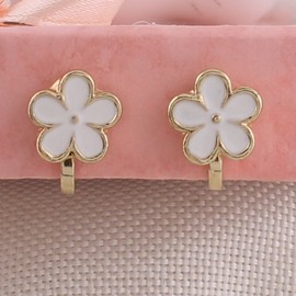 Grace Jun Gold Color Small Flower Clip on Earrings Non Piercing Easy to Wear Ear Clip (White flower)
