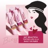 Vaseline Emily in Paris Bálsamo Labial Color Rosa Parisian Pink