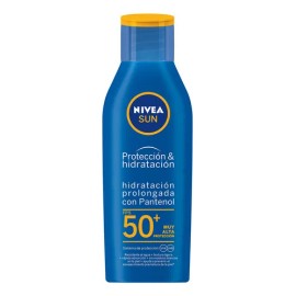 NIVEA Sun Protección & Hidratación Protector Solar Corporal FPS50+ 200ml Bloquedor Hidratante, resistente al agua y al sudor con Pantenol para todo tipo de piel