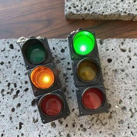 깜박 깜박 신호등 열쇠고리 가방고리 키링 Flashing Traffic Light Keychain Bag Hook Keyring