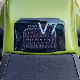 labelbike - 3D Sticker Motorcycle Tank Pad Protection and Decoration Made of Resin Compatible with Moto Guzzi V7 850 Sport 2025 Colour Carbon Black Grey