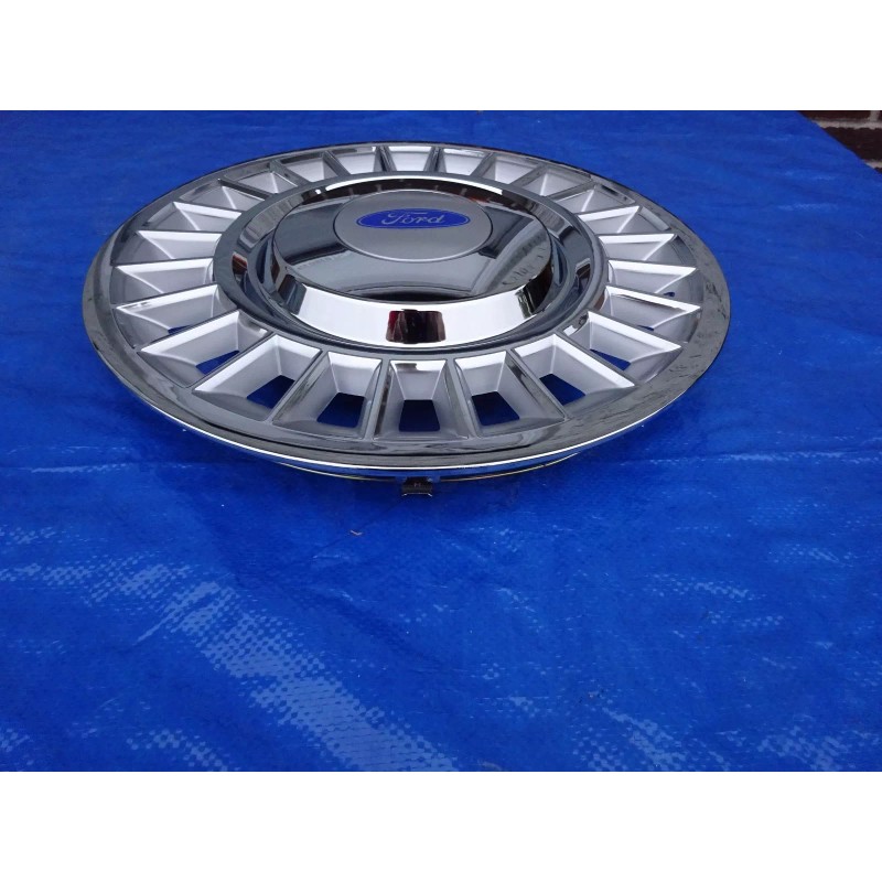 reproduction 1998 - 2002 Ford Crown Vic 24 SLOT 16"