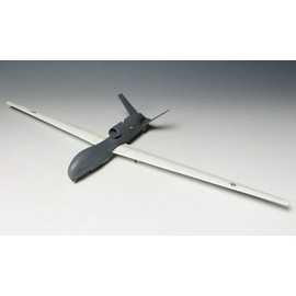 Platz AC 5 RQ 4N Global Hawk 1 72 Scale Kit