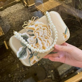 Clutch Purses for Women Floral Embroidery Clutch Handbag Wedding Party Prom Dinner Clutch Evening Bag for Women