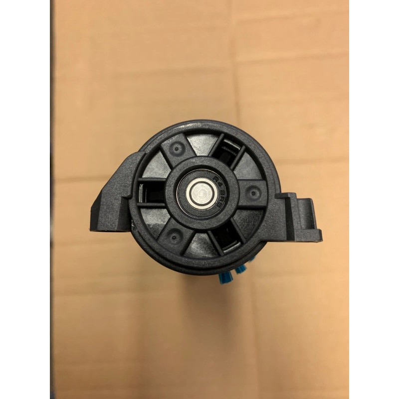 Kenmore bagless FeatherLite Vacuum DU1099 Brushroll Hair Eliminator 571027101